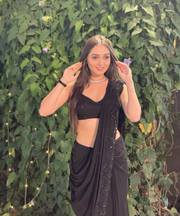 Plain, embroidered, or sequined crop tops for sarees?