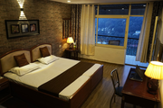Nainital Lake View Hotel 