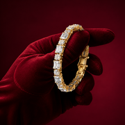 Buy IGI-certified diamond bracelets with Keian Luxandor.